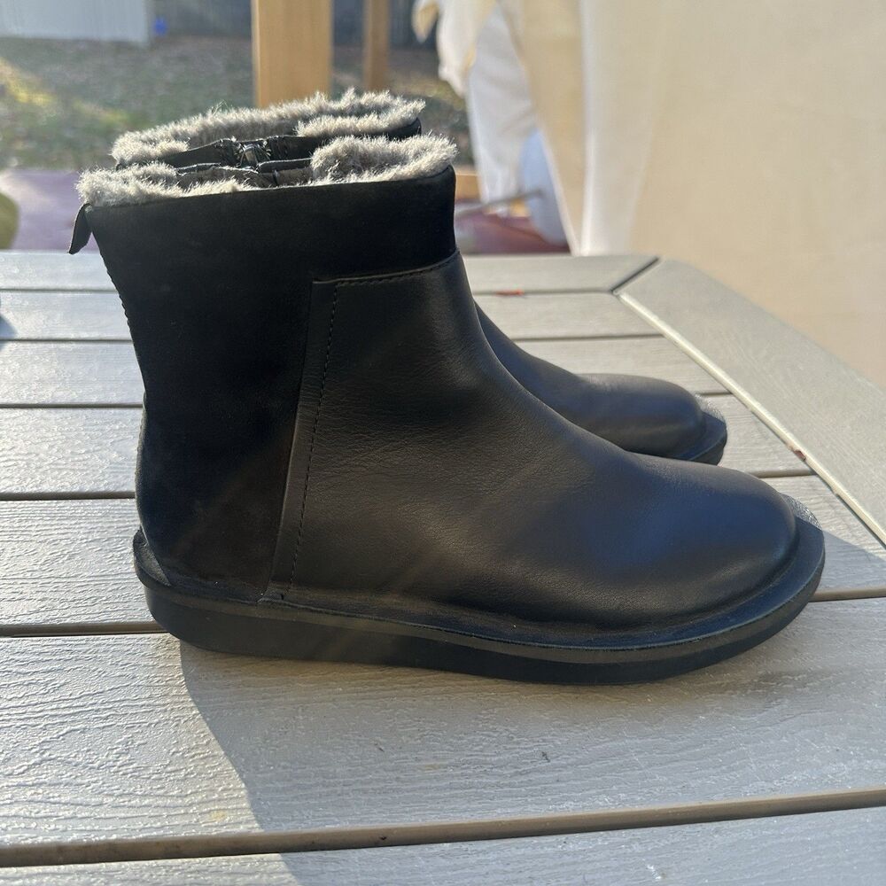 Camper Formiga Black Leather Ankle Booties Boots Wms EU Sz 35